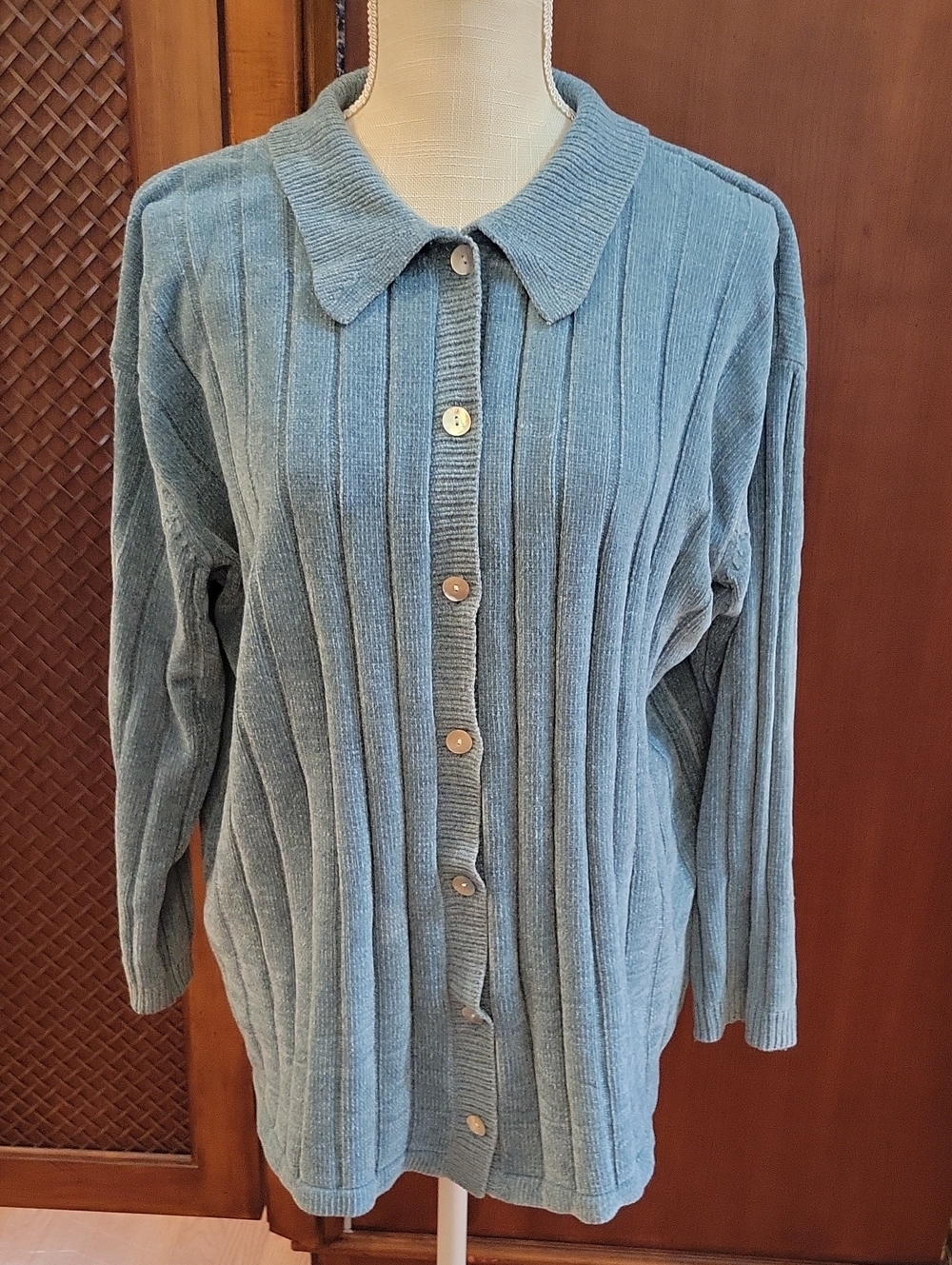 UNIF Bean Chenille Blue Cardigan Sweater Mother of Pearl Buttons - Size Medium